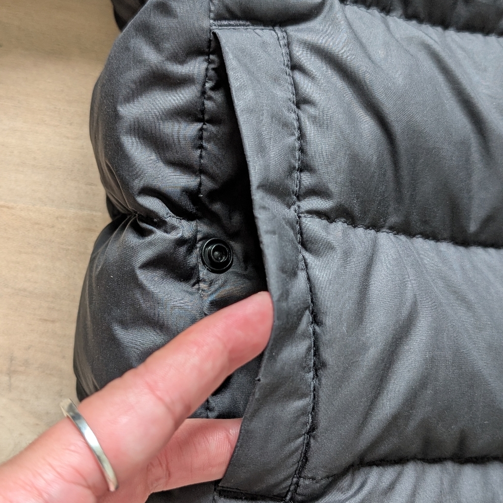 The North Face Moondoggy 550 Fill Power in Black/Pink Clay - Size XS/6 - Picture 7 of 12